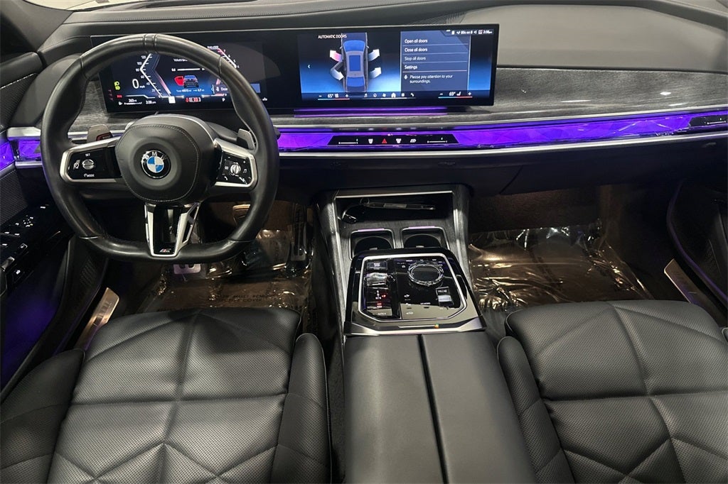 2023 BMW 7 Series 740i