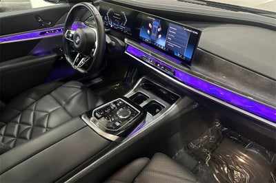 2023 BMW 7 Series 740i