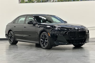 2023 BMW 7 Series 740i