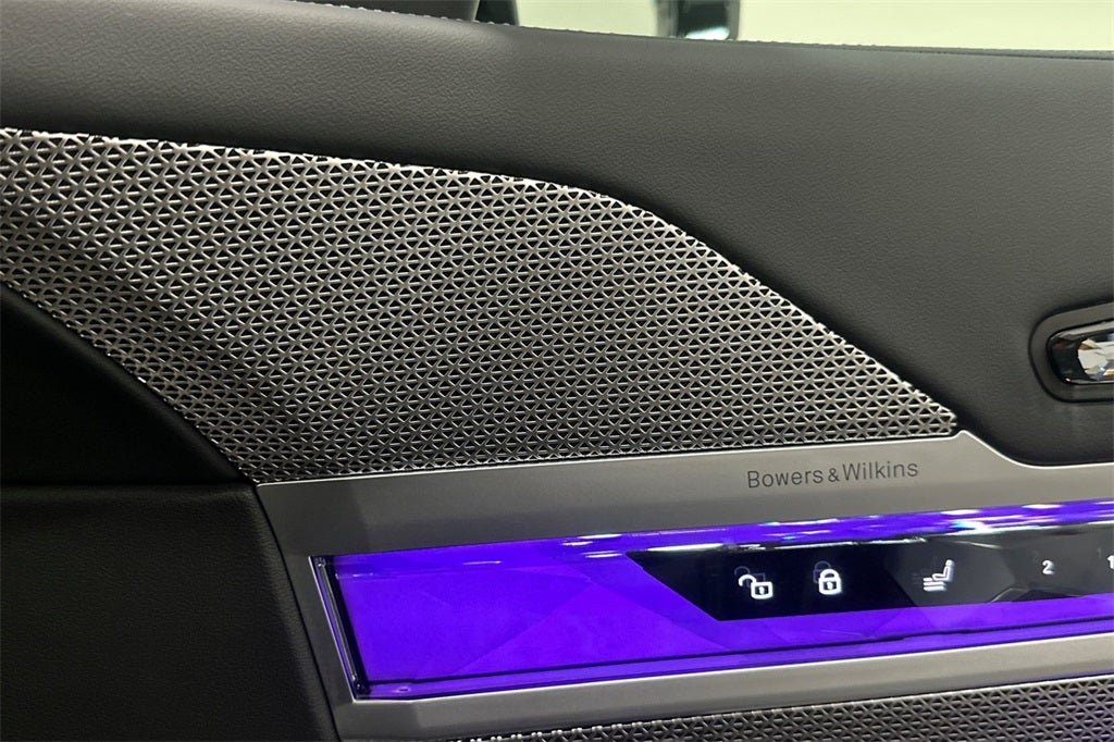 2023 BMW 7 Series 740i