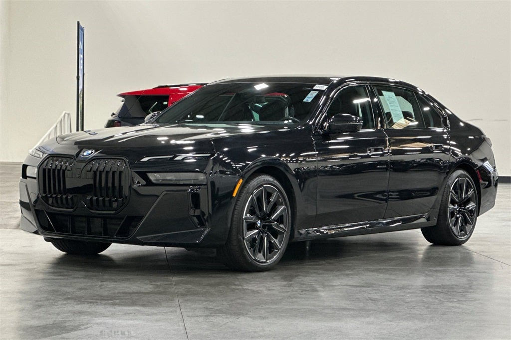 2023 BMW 7 Series 740i