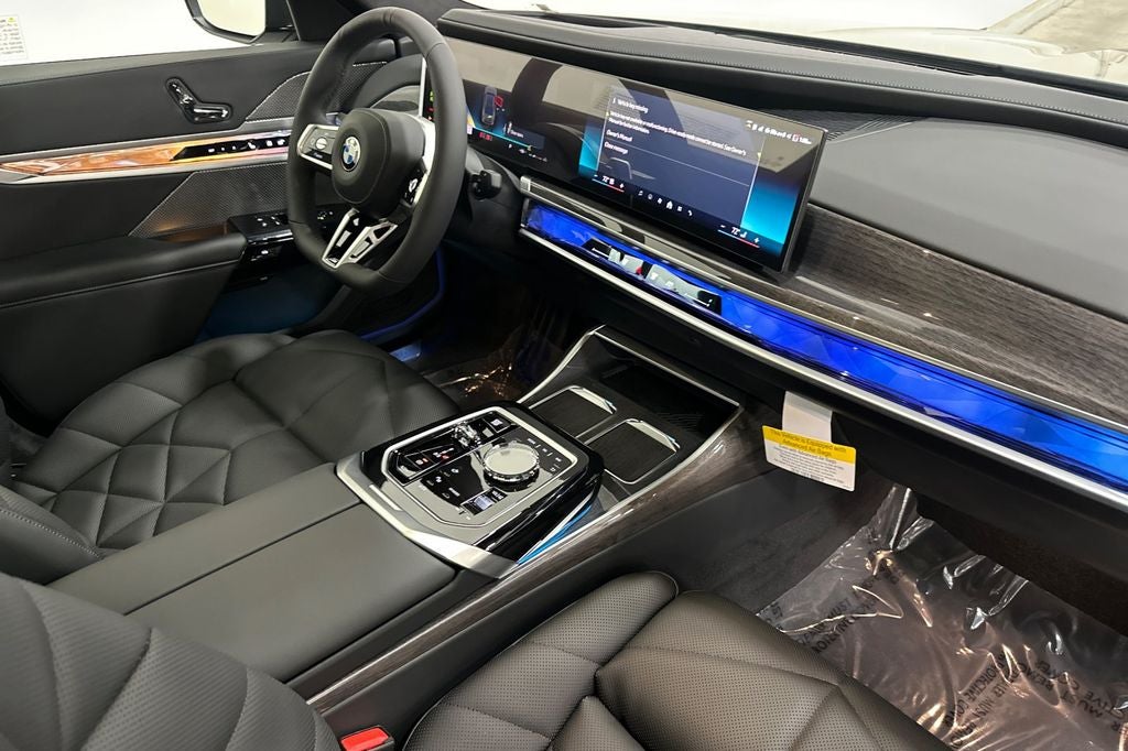 2026 BMW 7 Series 740i