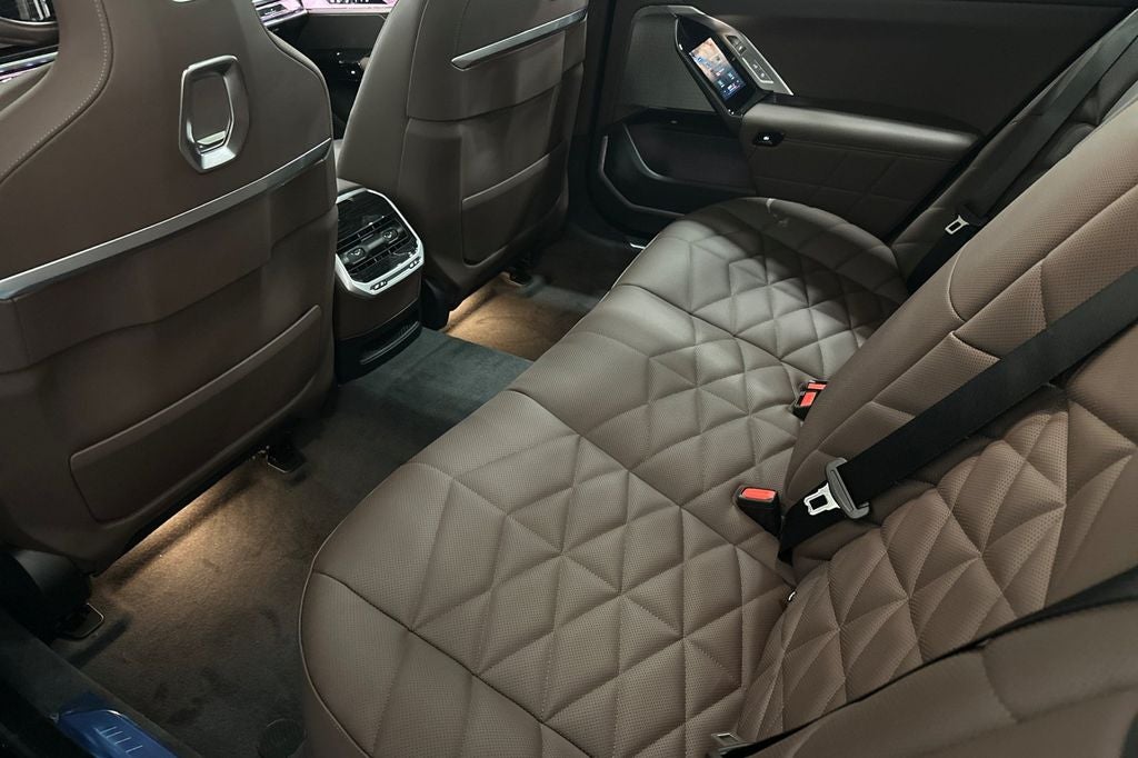 2026 BMW 7 Series 740i