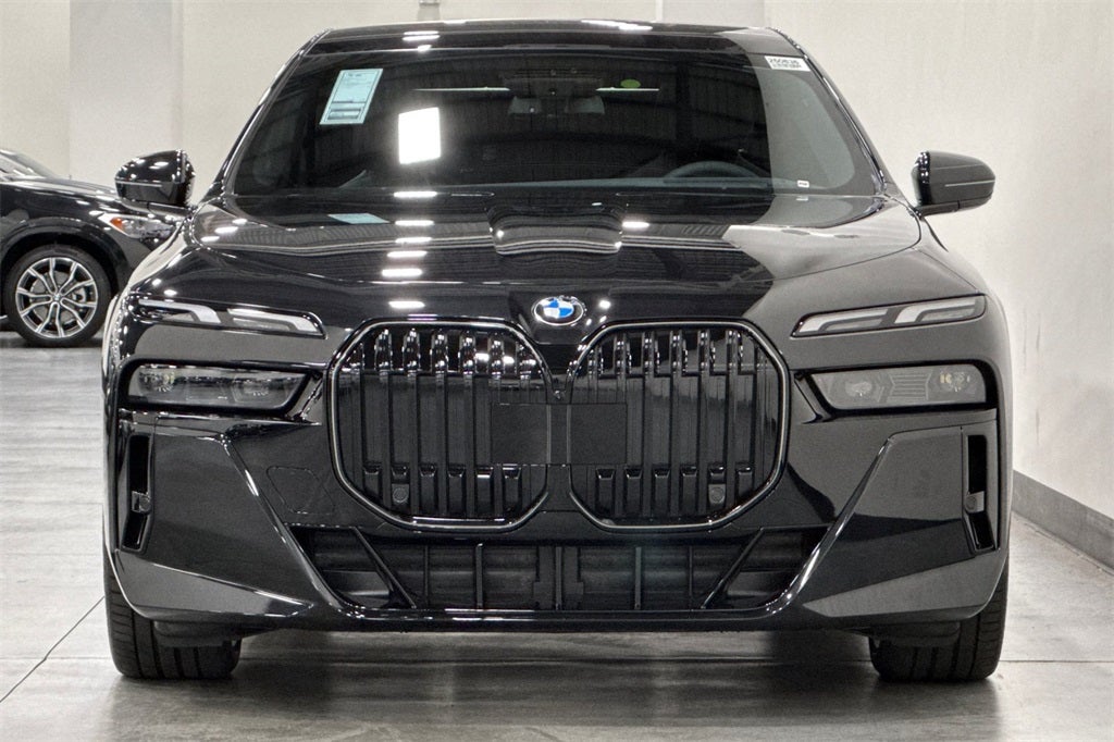 2025 BMW 7 Series 760i xDrive