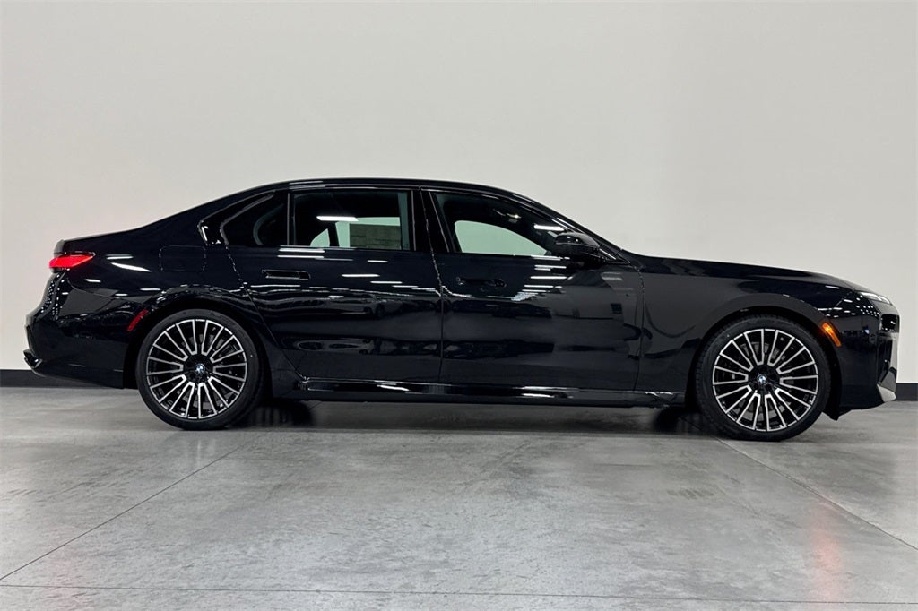 2025 BMW 7 Series 760i xDrive