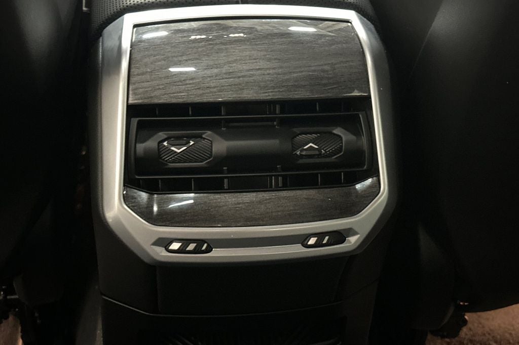 2024 BMW 7 Series 760i xDrive