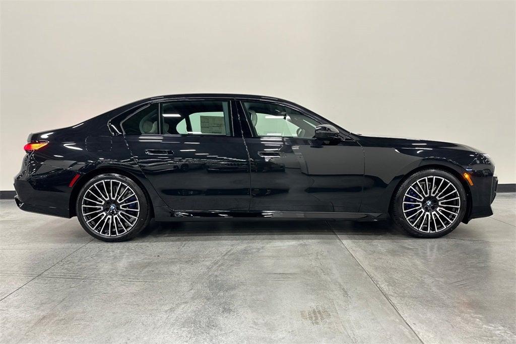 2025 BMW 7 Series 760i xDrive