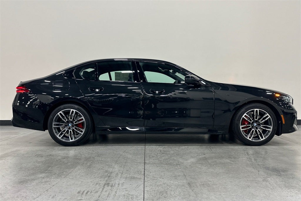 2026 BMW 5 Series 530i