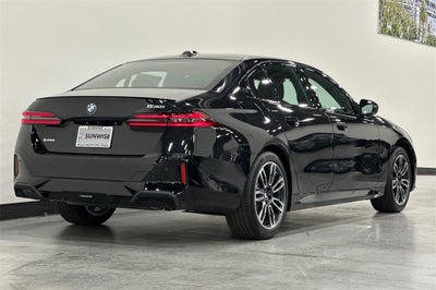 2026 BMW 5 Series 530i