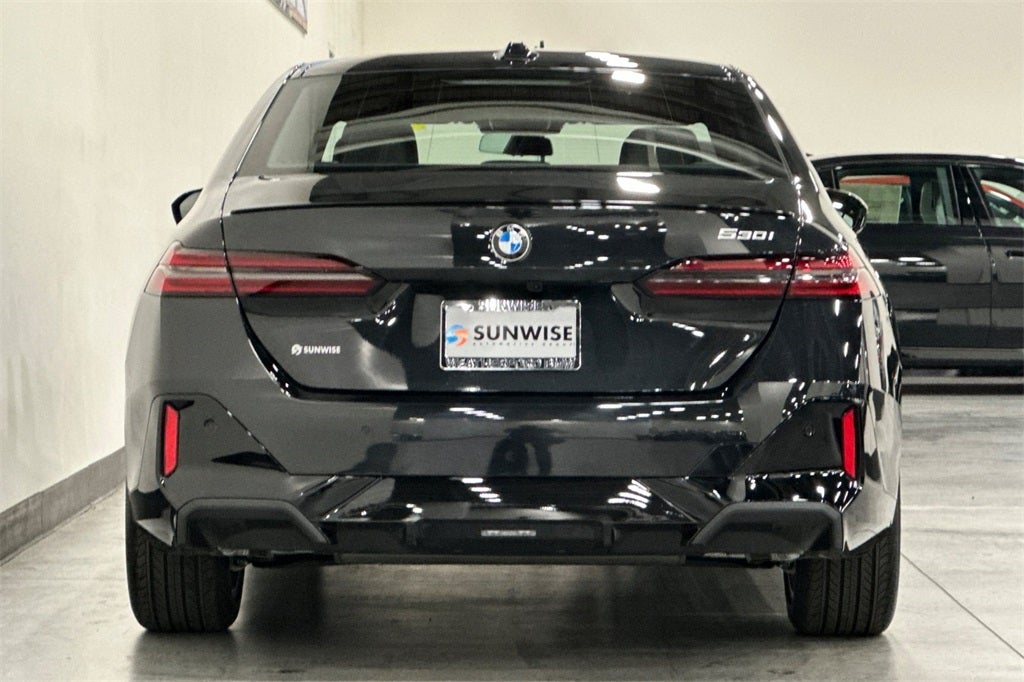 2026 BMW 5 Series 530i