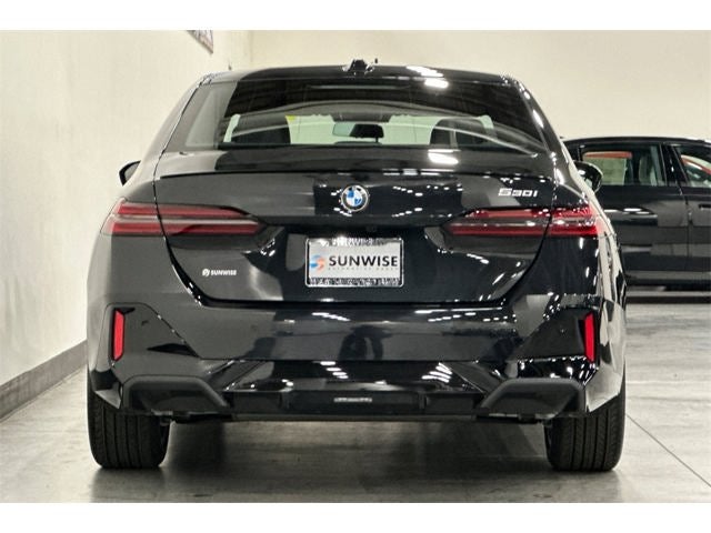 2026 BMW 5 Series 530i