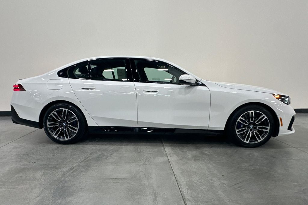 2026 BMW 5 Series 530i