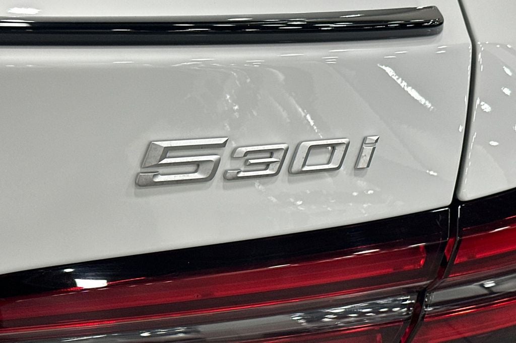 2026 BMW 5 Series 530i