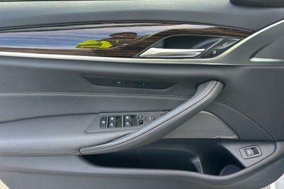 2023 BMW 5 Series 530i