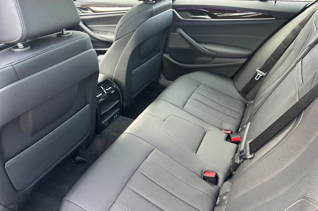 2023 BMW 5 Series 530i