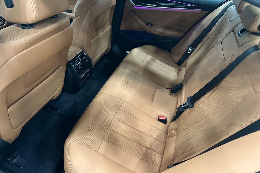 2023 BMW 5 Series 530i