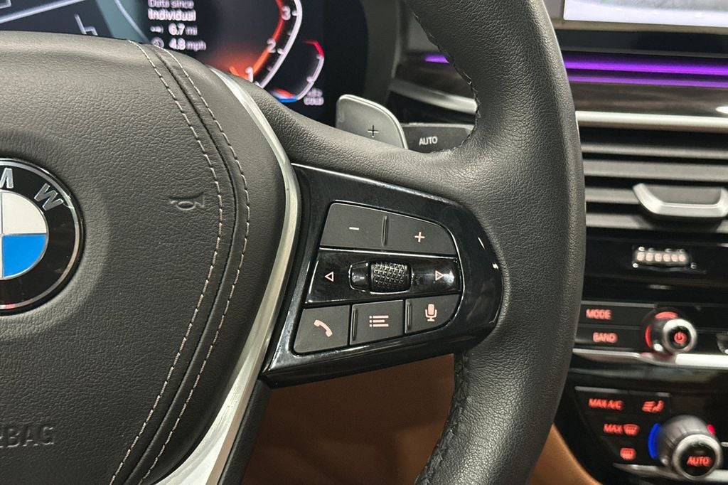 2023 BMW 5 Series 530i