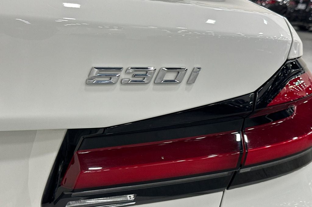 2023 BMW 5 Series 530i