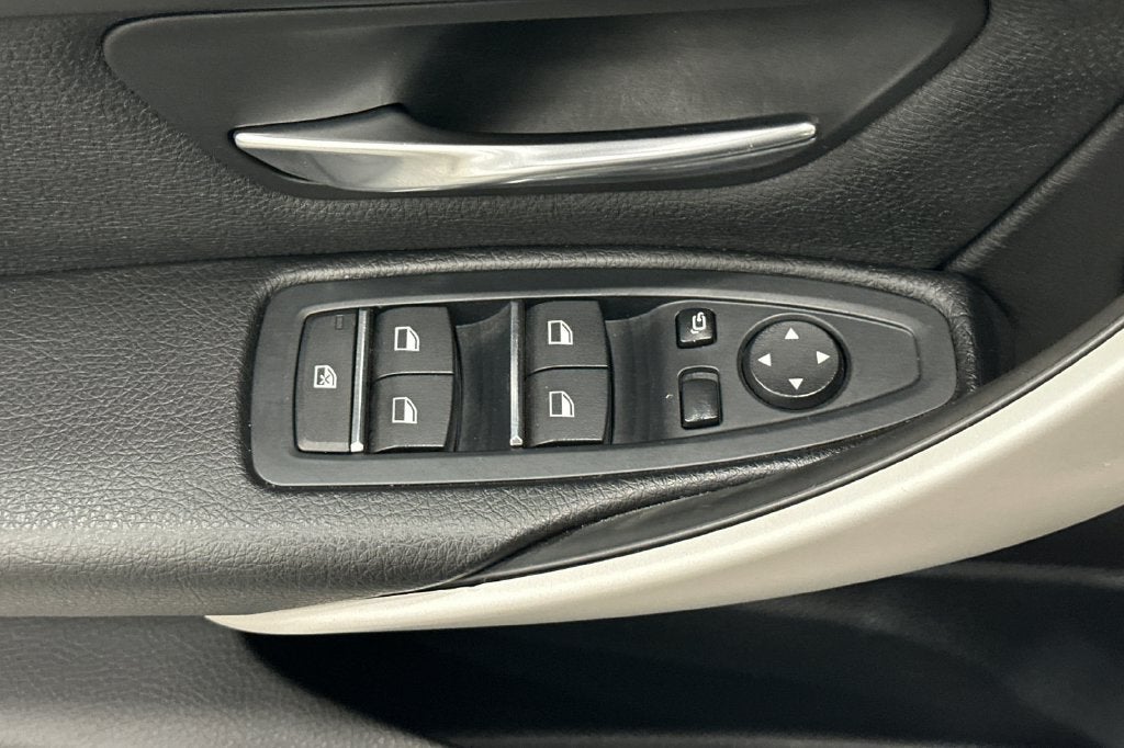 2018 BMW 3 Series 320i