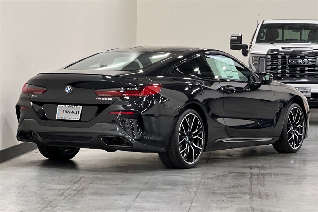 2026 BMW 8 Series M850i xDrive
