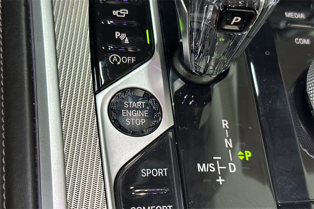 2023 BMW 8 Series 840i