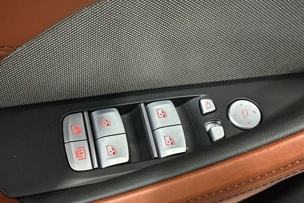 2025 BMW 8 Series 840