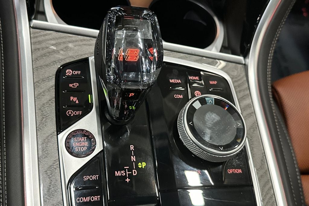 2025 BMW 8 Series 840