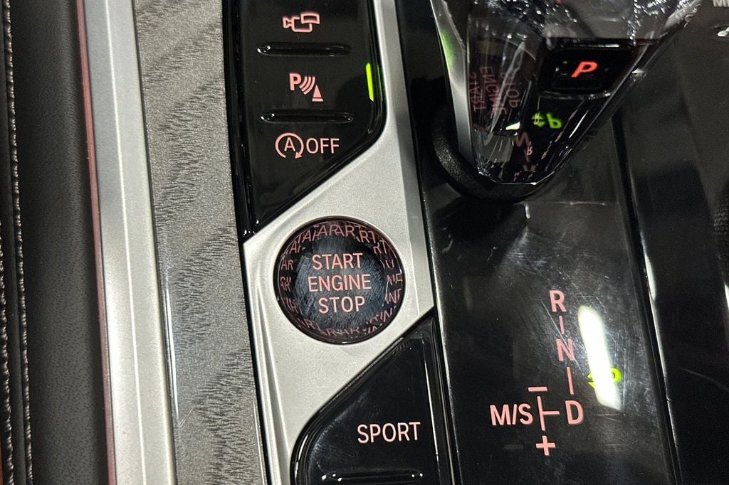 2025 BMW 8 Series 840