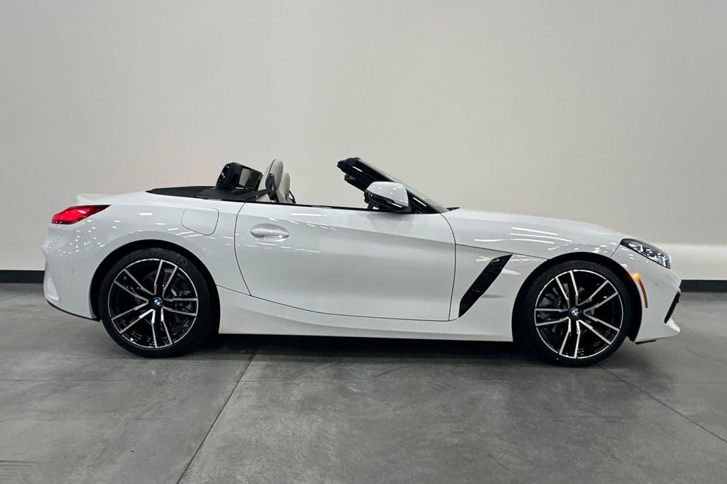 2025 BMW Z4 sDrive30i