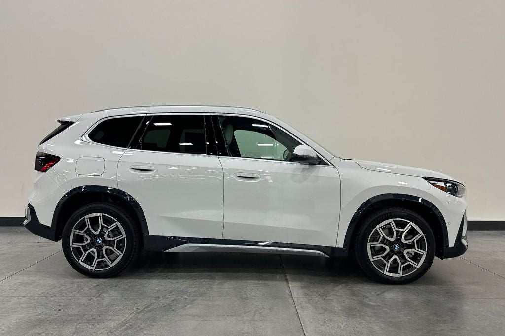 2027 BMW X1 xDrive28i