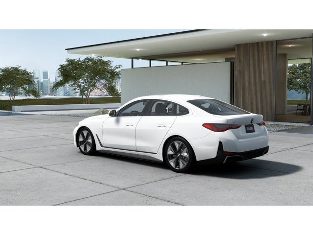 2025 BMW i4 eDrive40