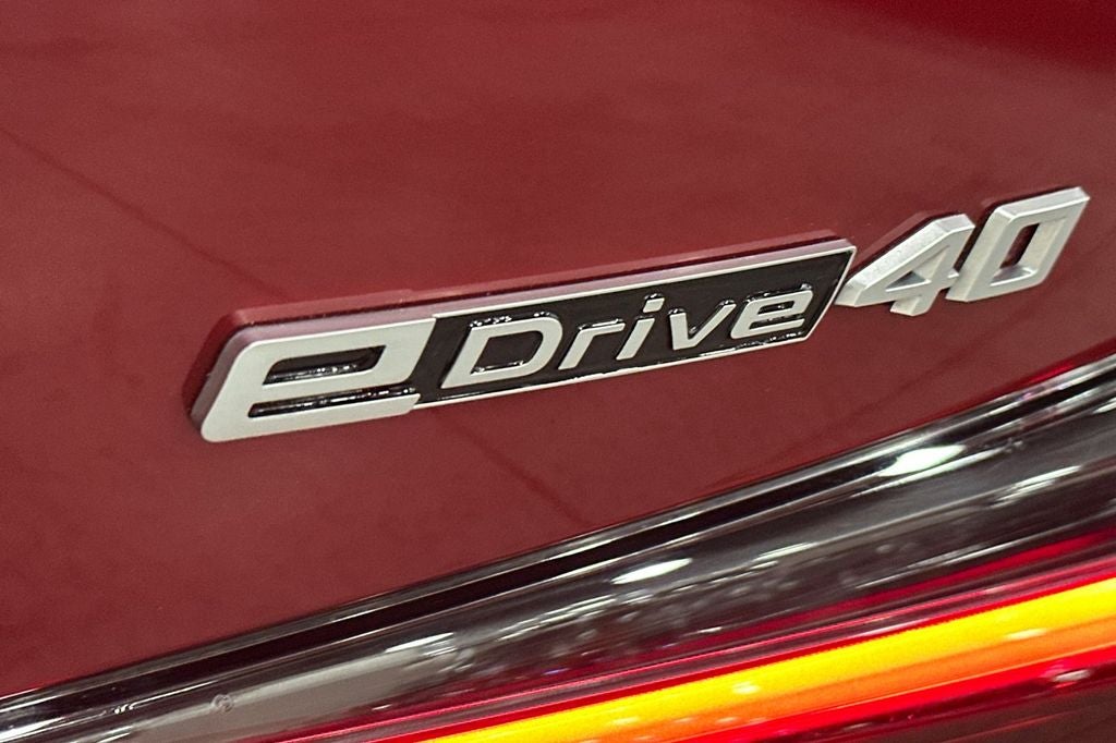 2025 BMW i4 eDrive40