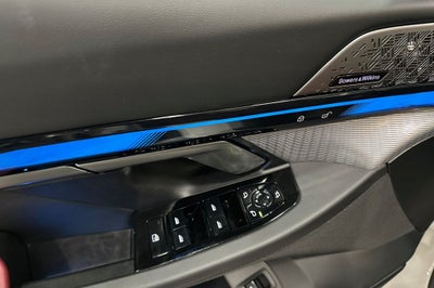 2025 BMW i5 M60