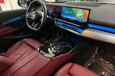 2025 BMW i5 M60