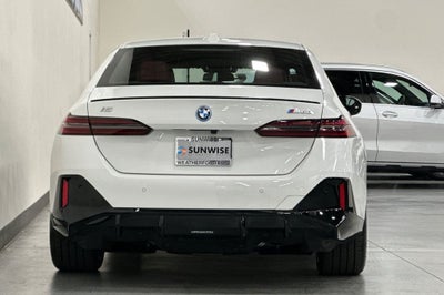 2025 BMW i5 M60