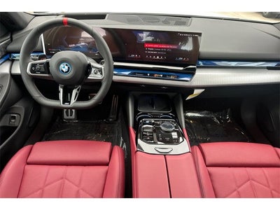 2025 BMW i5 M60