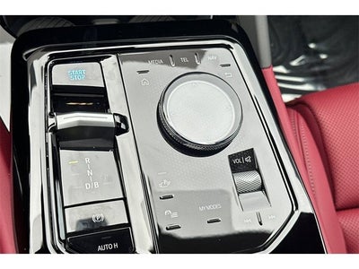 2025 BMW i5 M60