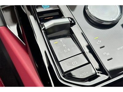 2025 BMW i5 M60