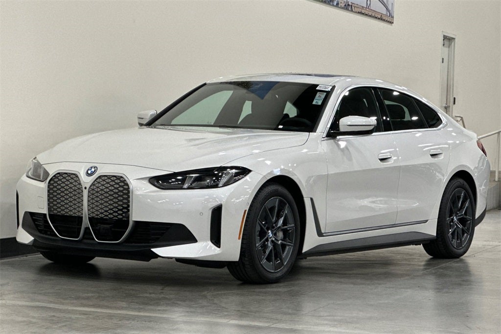 2025 BMW i4 xDrive40