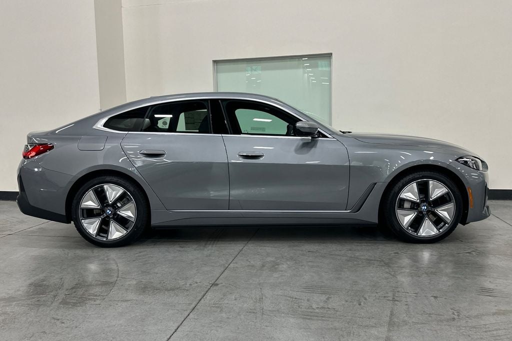 2026 BMW i4 xDrive40