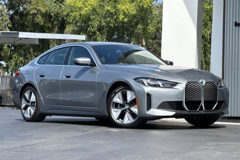 2026 BMW i4 eDrive40
