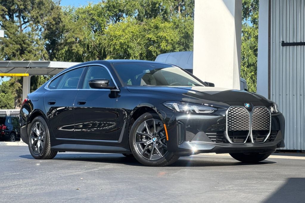 2026 BMW i4 eDrive40