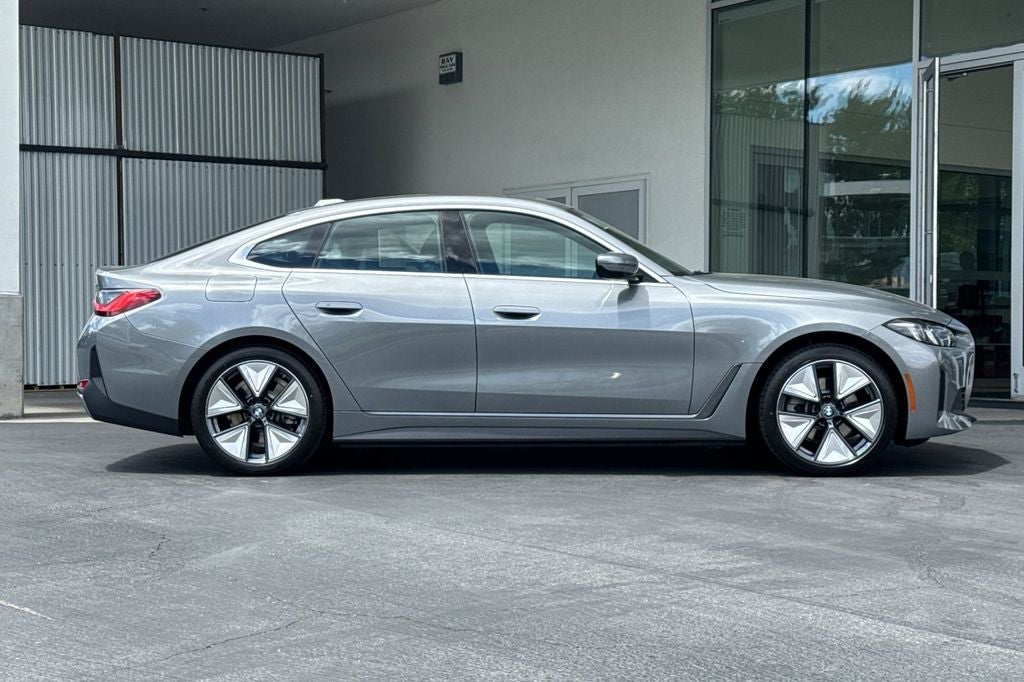 2026 BMW i4 eDrive40