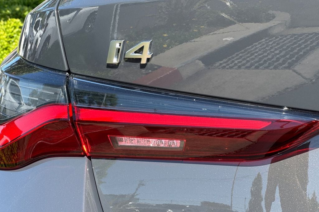 2026 BMW i4 eDrive40