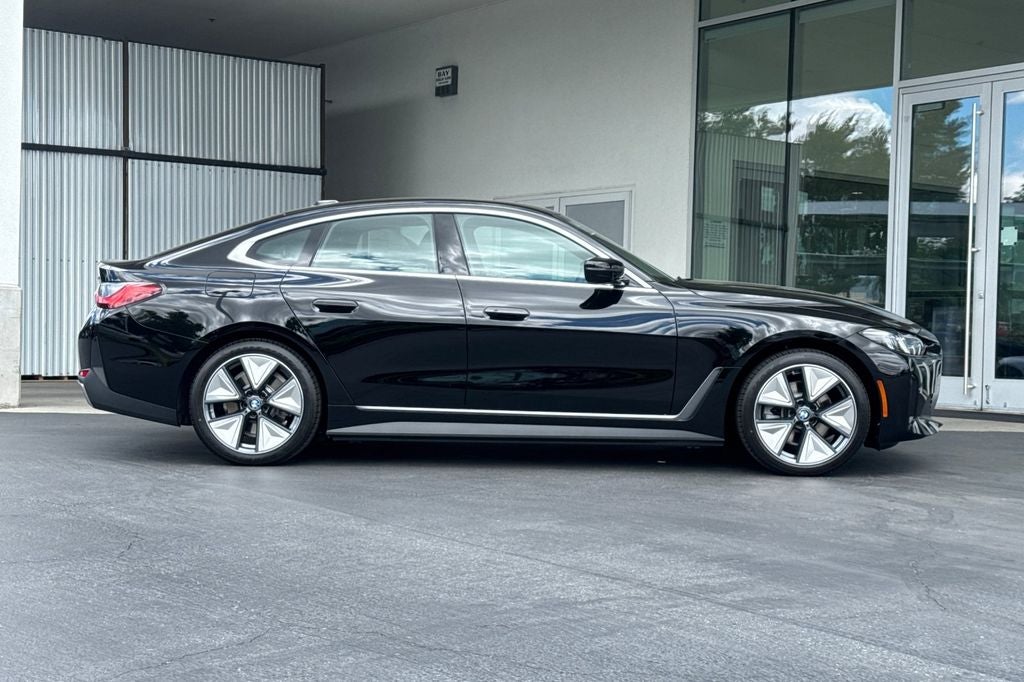 2026 BMW i4 eDrive40