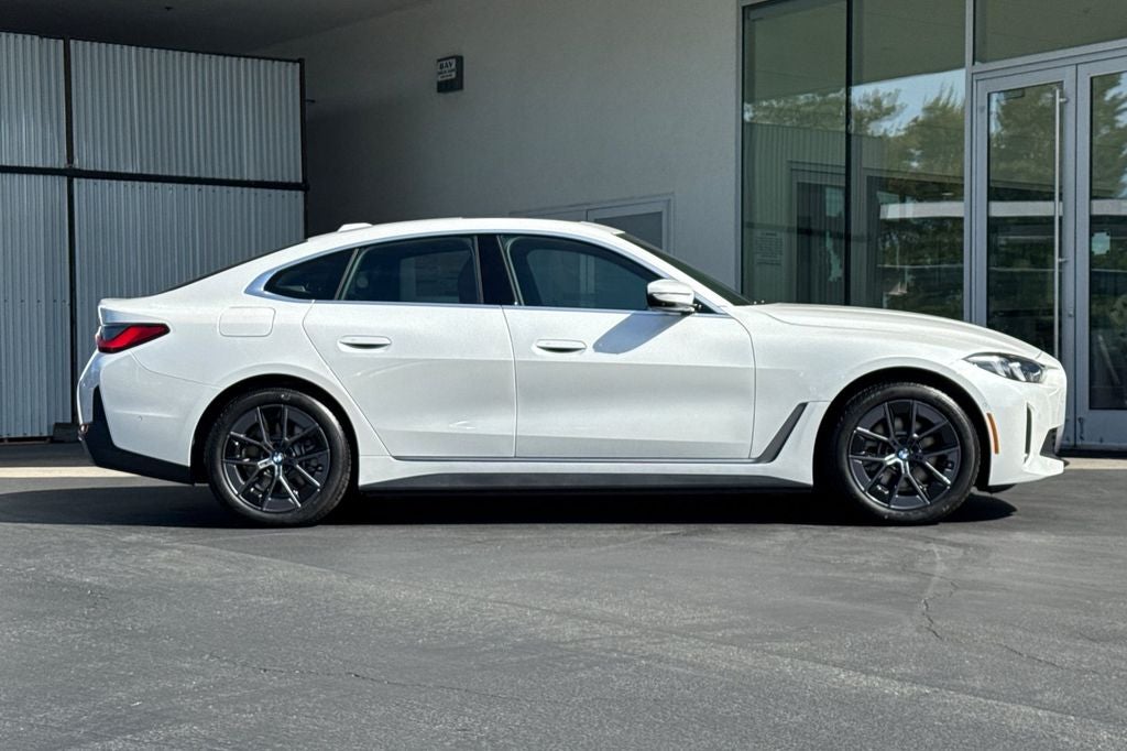 2026 BMW i4 eDrive40