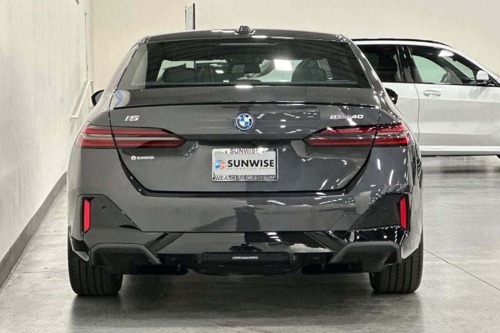 2027 BMW i5 eDrive40