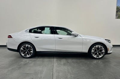 2026 BMW i5 eDrive40