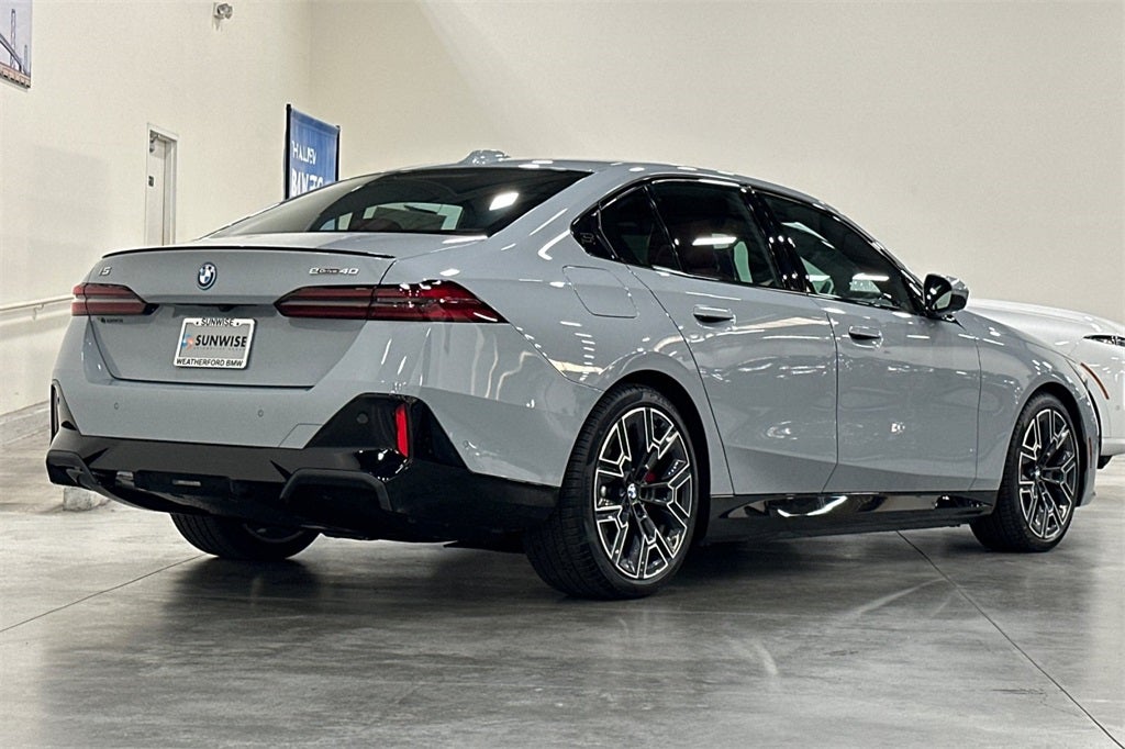 2026 BMW i5 eDrive40