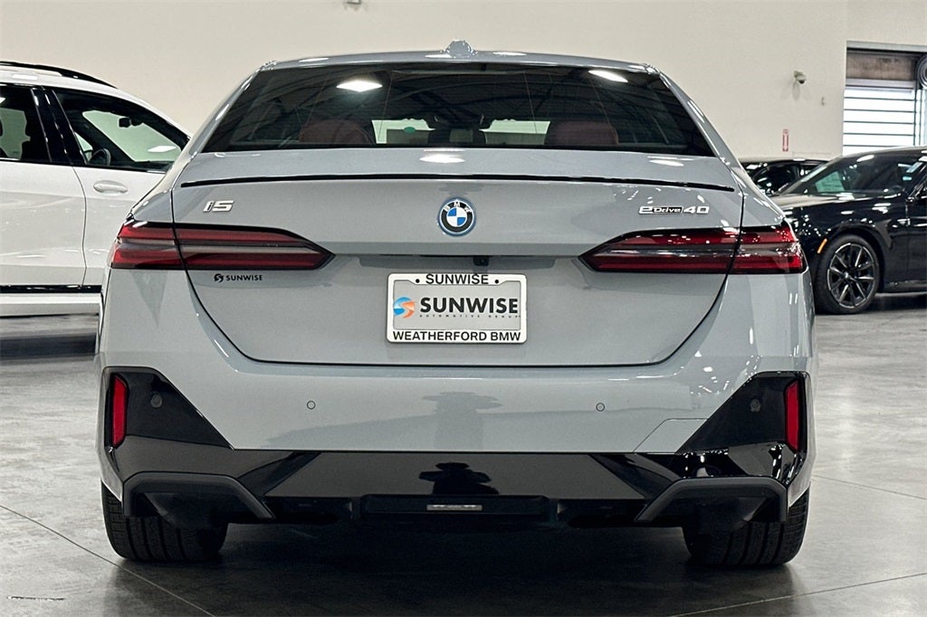 2026 BMW i5 eDrive40